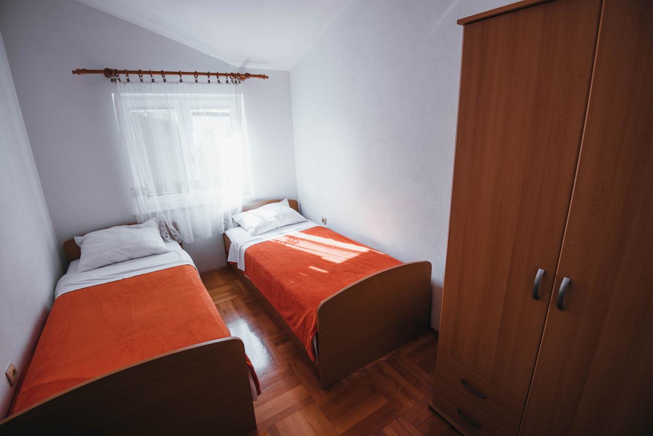 Apartments Visnjic Zaboric Ngoại thất bức ảnh